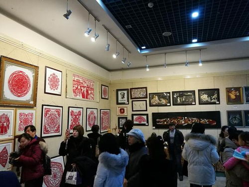 基层动态 黑大艺术学院举办哈尔滨民间民俗艺术博览会精品展